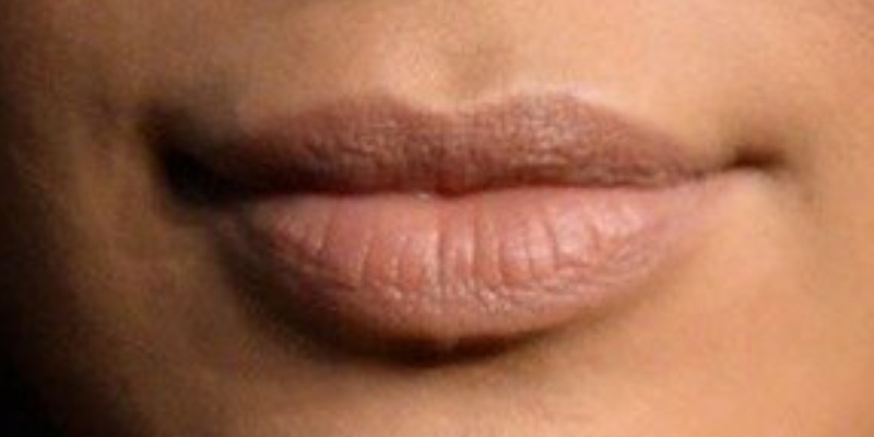 If you are Kardashian sisters fan, just tell whose lip is this?