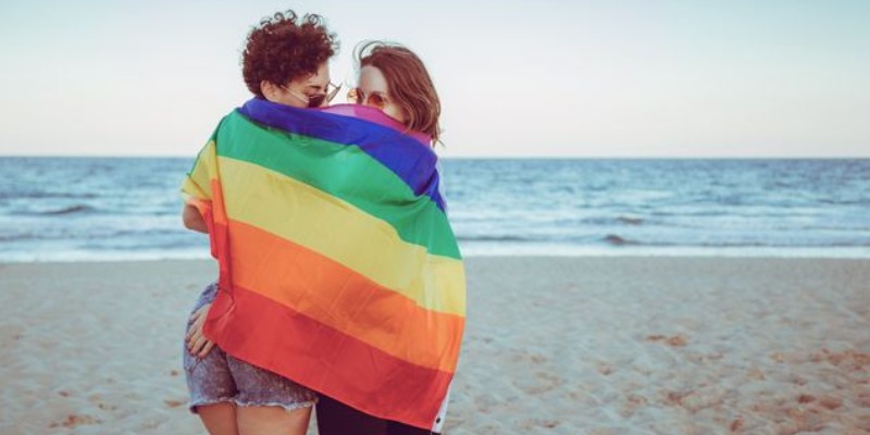 Quiz: Am I Bisexual? Test About Yourself!